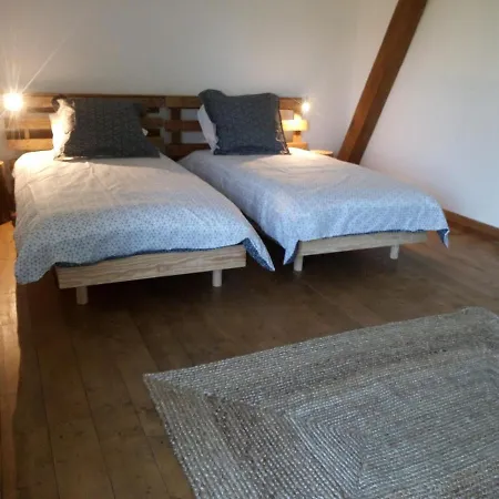 Du Monbaillon Сен-Пурсен-сюр-Бебр