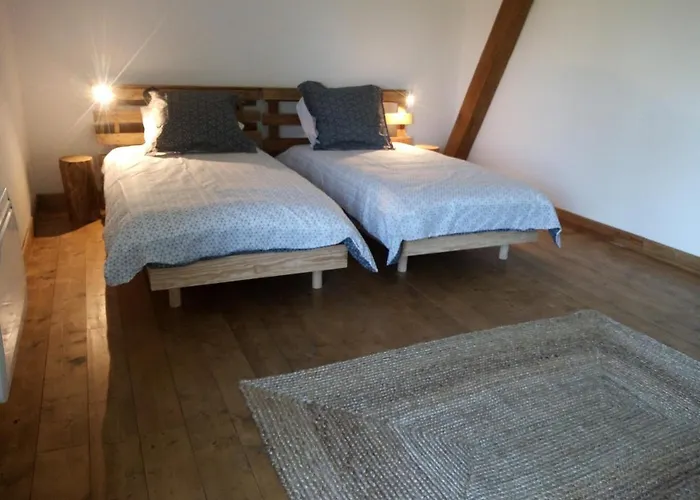 Du Monbaillon Сен-Пурсен-сюр-Бебр